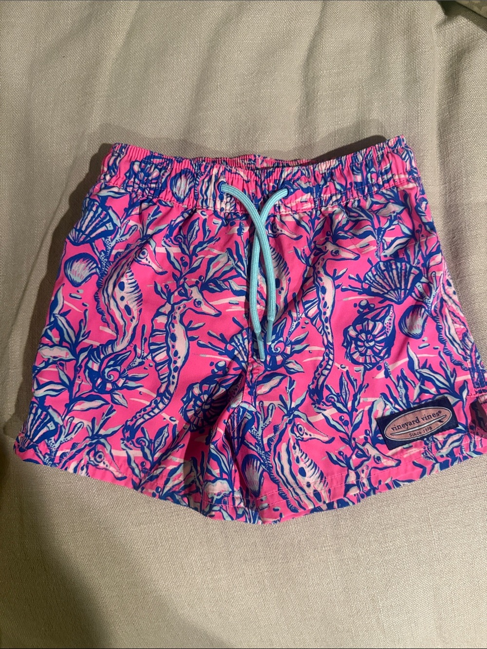 Vineyard Vines Hot Pink Seahorse Print kids Shorts